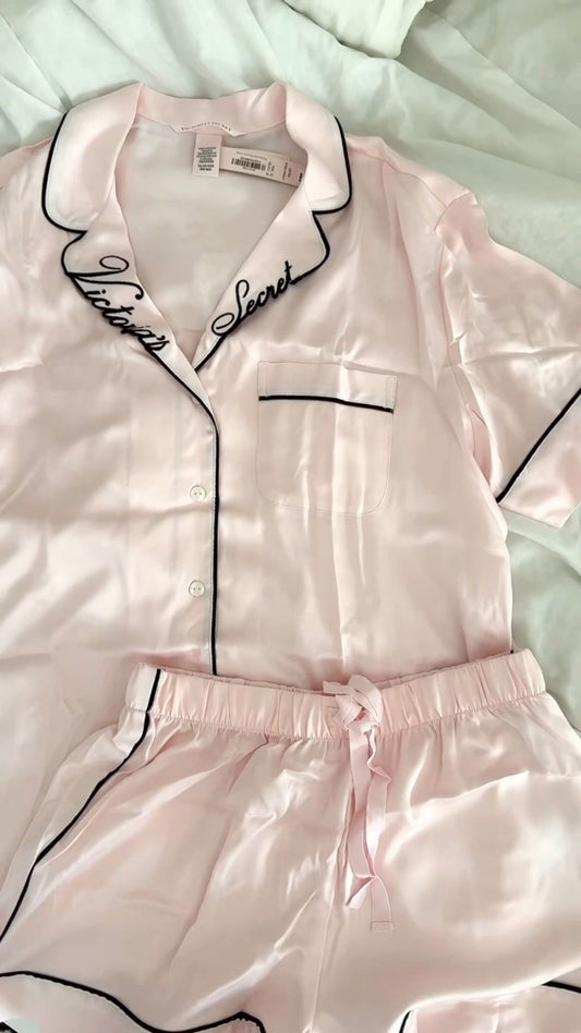 VS pyjamas