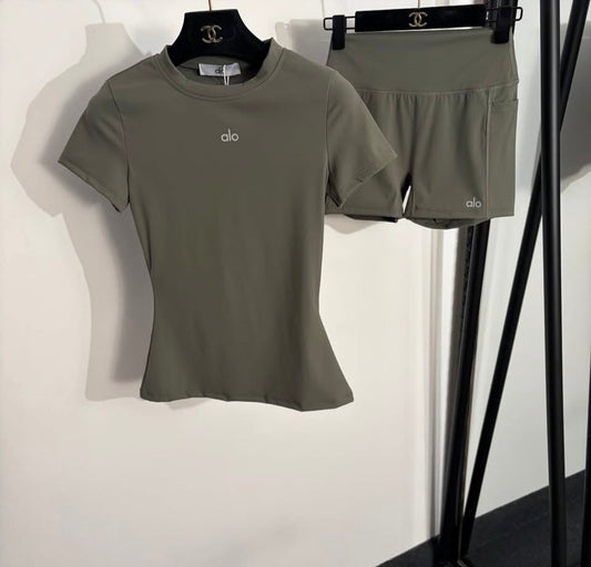 Alo 2 piece