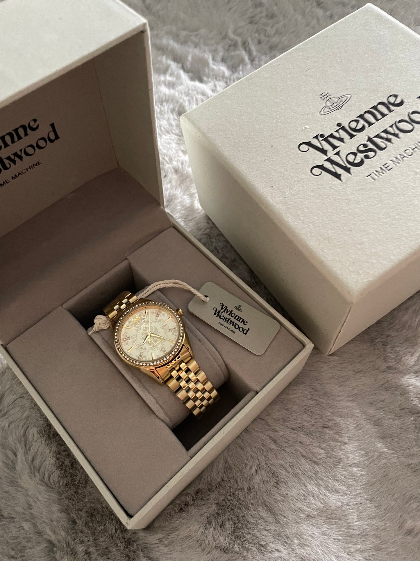 VW Watch 15a